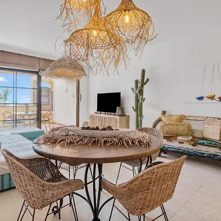 アパート Gadea 7-2 アルテア