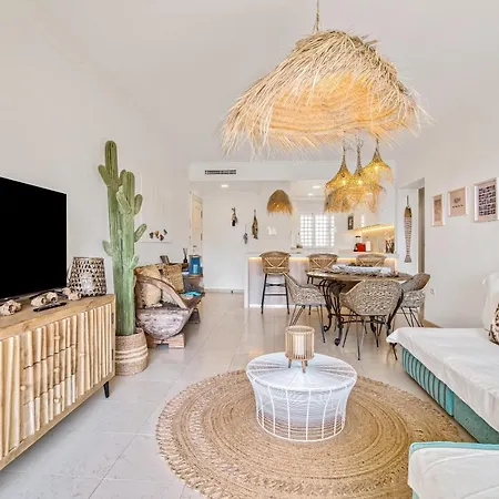 Gadea 7-2 アパート *