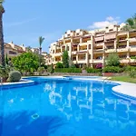 Gadea 7-2 Apartment *